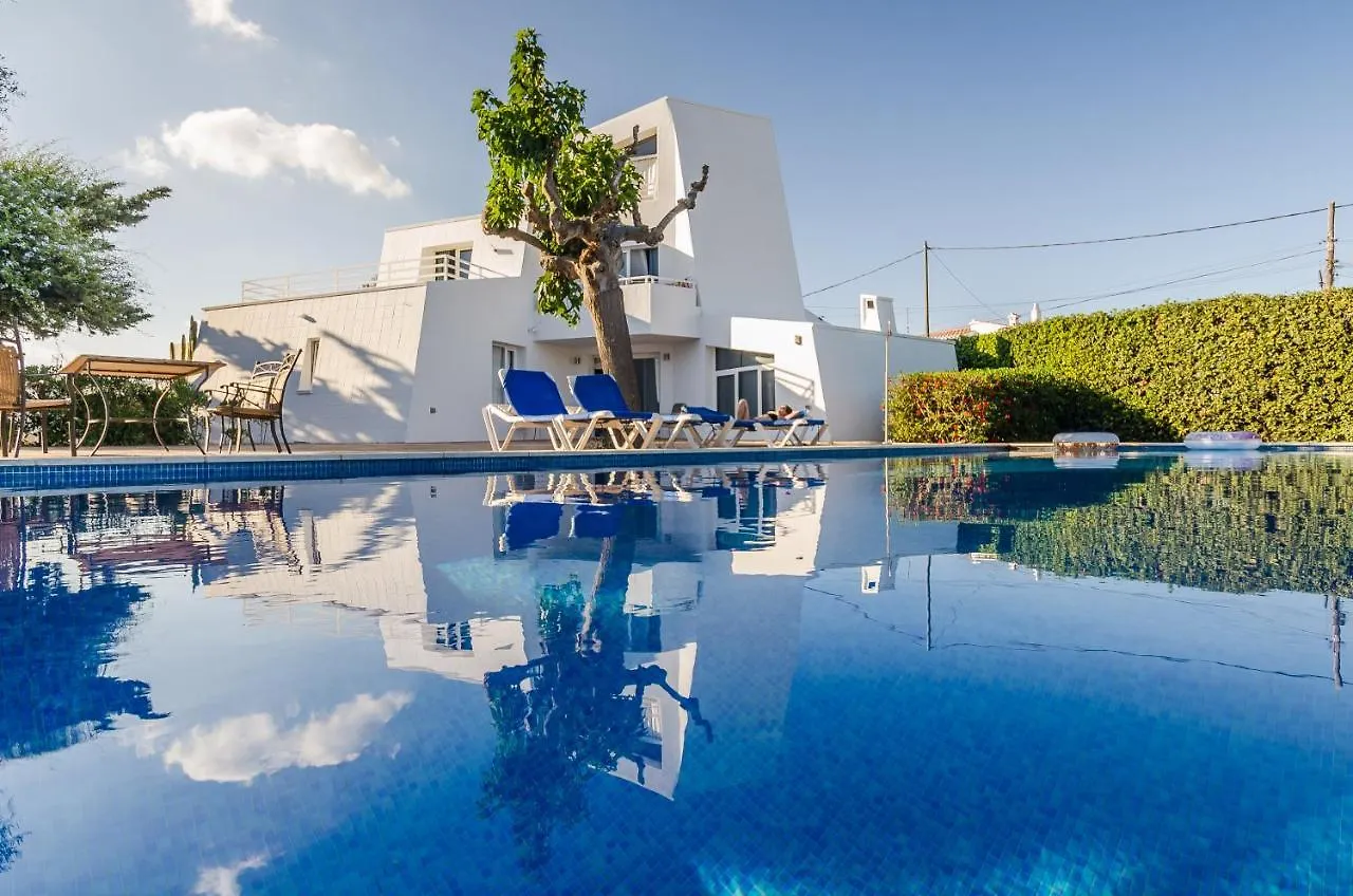 Starbal Love Es Castell  0*, Es Castell (Menorca) İspanya